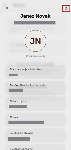 Pogled na osebni profil uporabnika Janez Novak v aplikaciji Rekono. Zaslon prikazuje začetnici profila, gumb za urejanje slike in osebne podatke, kot so davčna številka, datum rojstva, naslov, telefonske številke in e-naslovi. V zgornjem desnem kotu je ikona za urejanje podatkov.