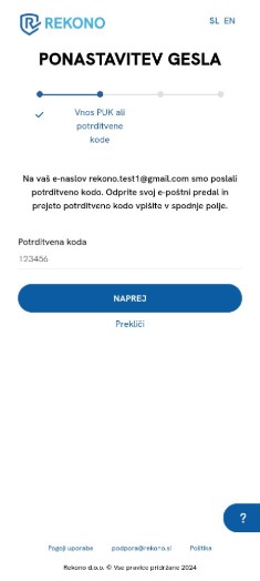 Forma prikazuje vpis potrditvene kode, ki jo uporabnik prejme na e-naslov.